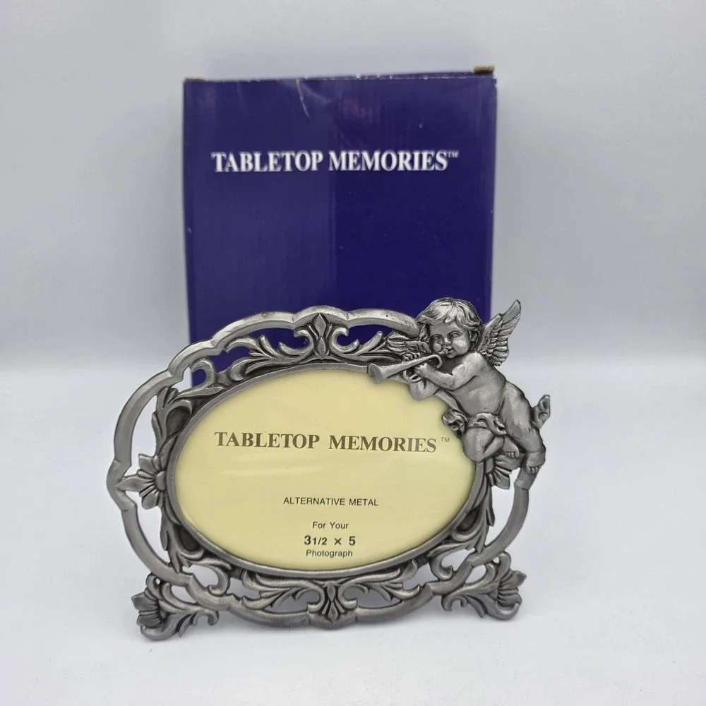 1996 International Silver TableTop Memories Cherub Angel Picture Frame 5